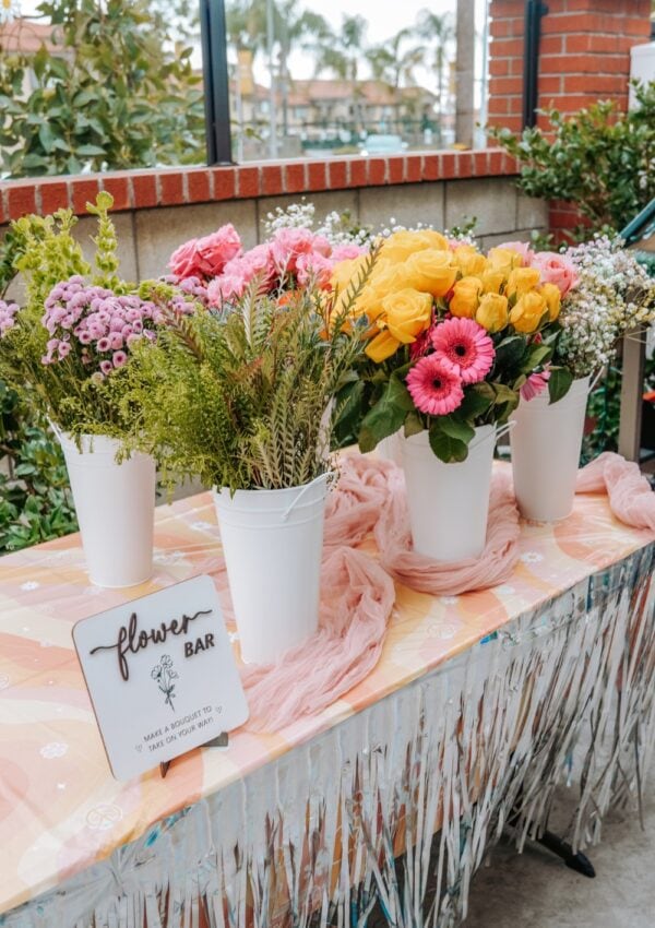 How to Create a Stunning Flower Bar for Your Next Party!